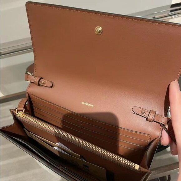 NEW Burberry Hannah Icon Wallet with Detachable Strap - Picture 4 of 5